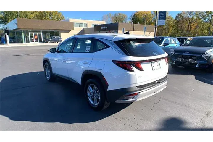 $25490 : Hyundai TUCSON 2025 AWD SE 4 image 3