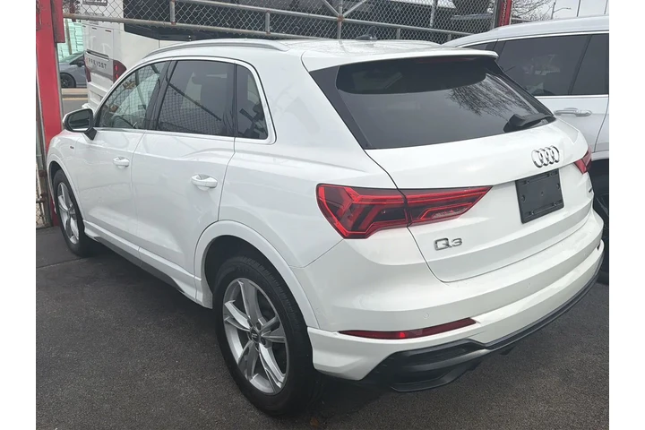 $21977 : Audi Q3 2020 AWD quattro S l image 4