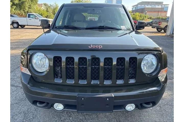 $10000 : Jeep Patriot 2017 4x4 Sport image 5
