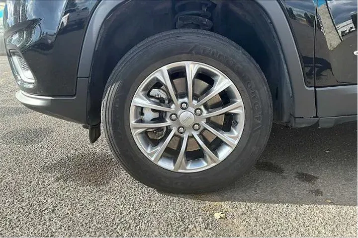 $20490 : Jeep Cherokee 2021 4x4 Latit image 8