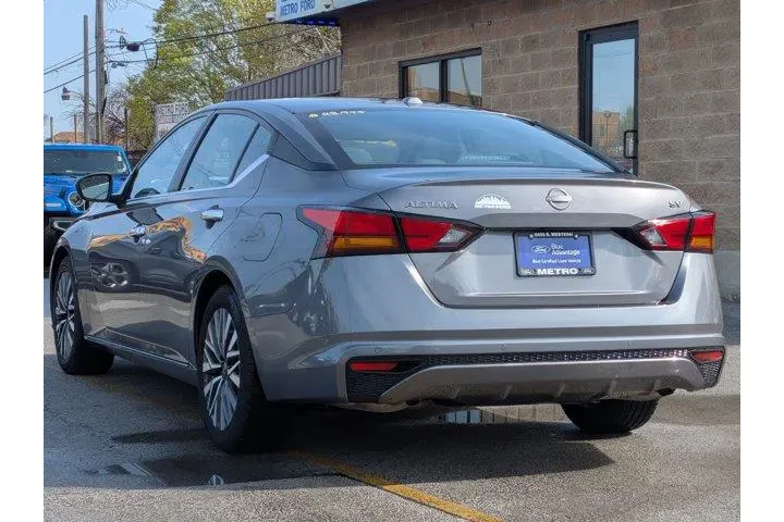 $17999 : Nissan Altima 2024 2.5 SV 4d image 6