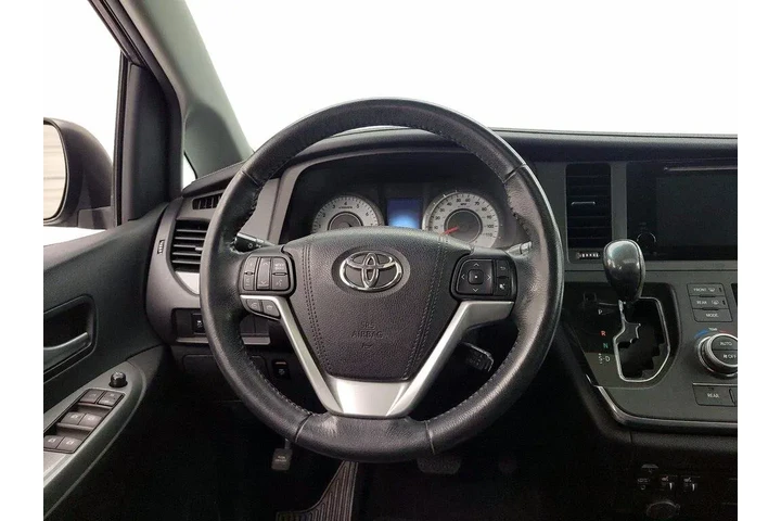 $24998 : Toyota Sienna 2015 SE 8-Pass image 10