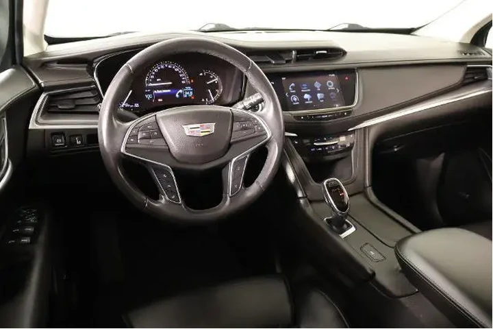 $17610 : Cadillac XT5 2017 Luxury 4dr image 2