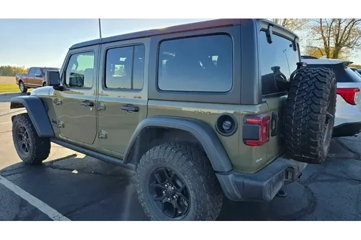 Jeep Wrangler 2025 4x4 Sport image 5