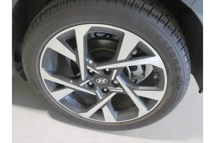 $17295 : Hyundai KONA 2022 Limited 4d image 9