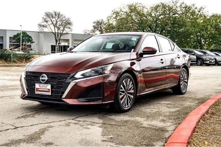 $22794 : Nissan Altima 2024 2.5 SV 4d image 9