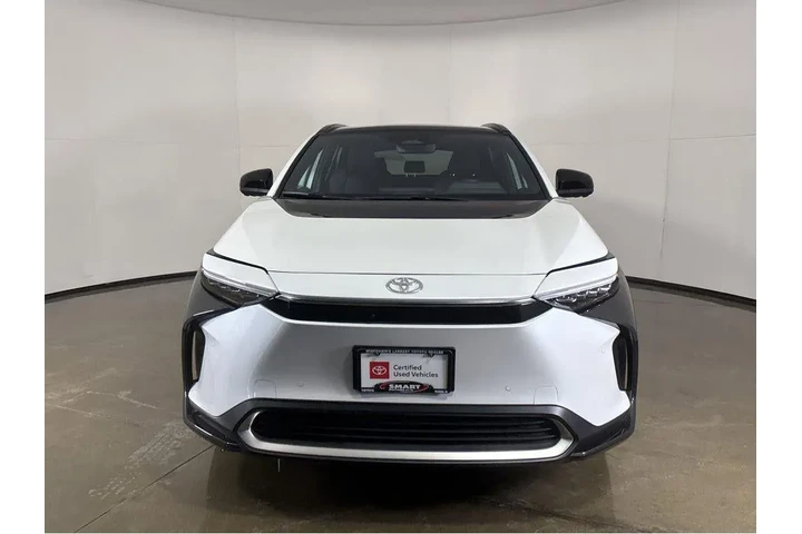 $25000 : Gold Certified2024 bZ4X Limit image 8