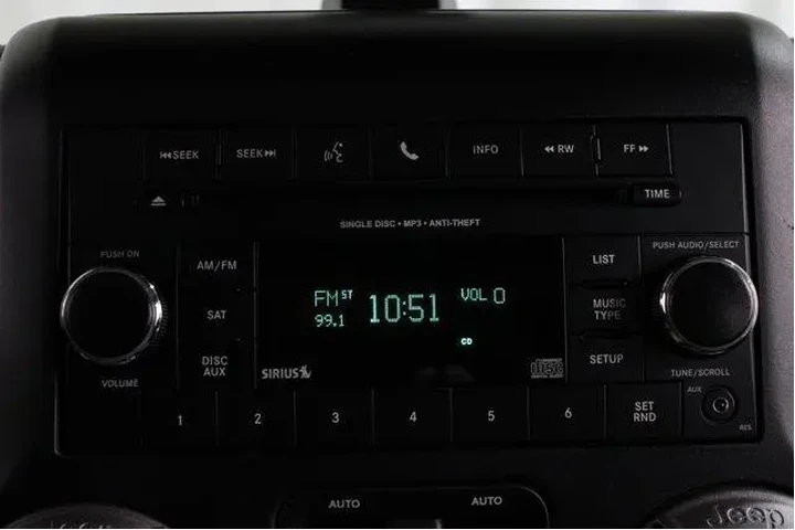 $22985 : Jeep Wrangler JK Unlimited 2 image 10