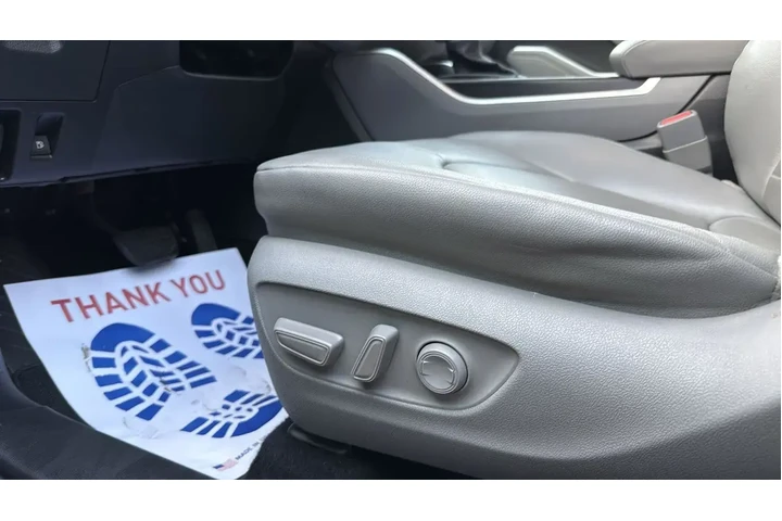 $22991 : Toyota Highlander 2021 XLE 4 image 9