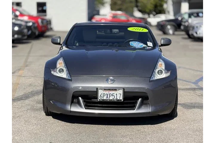 $18993 : Nissan 370Z 2011 Touring 2dr image 4