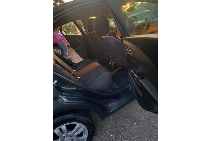 $3000 : Chevrolet Sonic 2015 ( CASH ) image 1