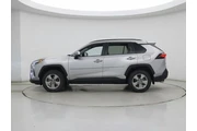 $29998 : Toyota RAV4 2022 AWD XLE 4dr thumbnail