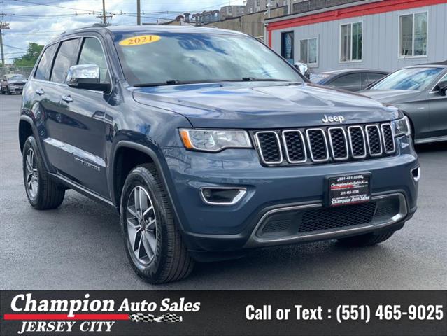 Used 2021 Grand Cherokee Limi image 7