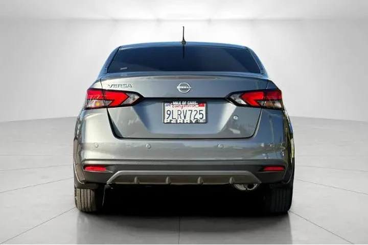 $17995 : Nissan Versa 2024 S 4dr Seda image 4