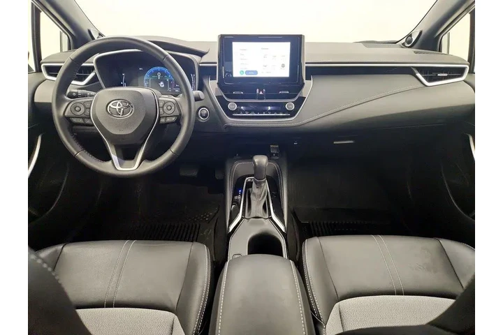 $24998 : Toyota Corolla Hatchback 202 image 9