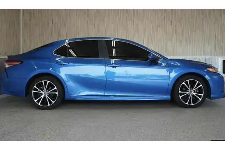 $14750 : Toyota Camry 2018 SE 4dr Sed image 2