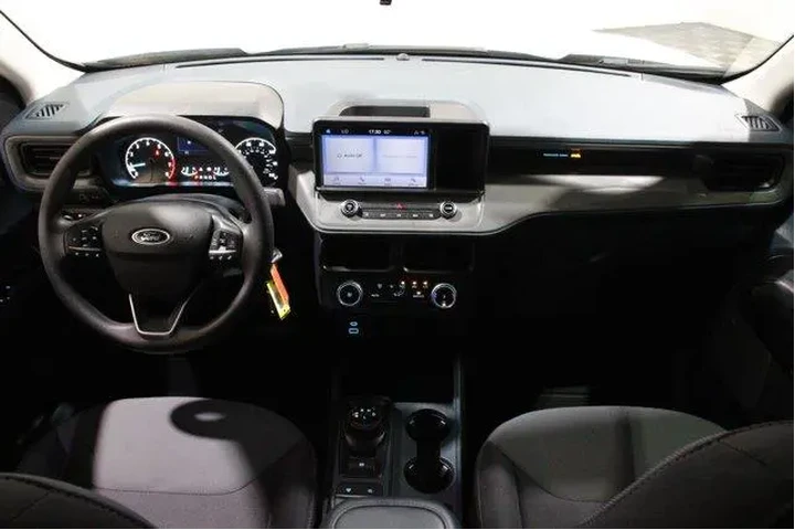 $28983 : Ford Maverick 2024 XL 4dr Su image 2