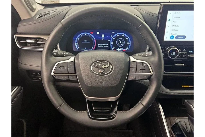 $39998 : Toyota Highlander 2023 AWD L image 10