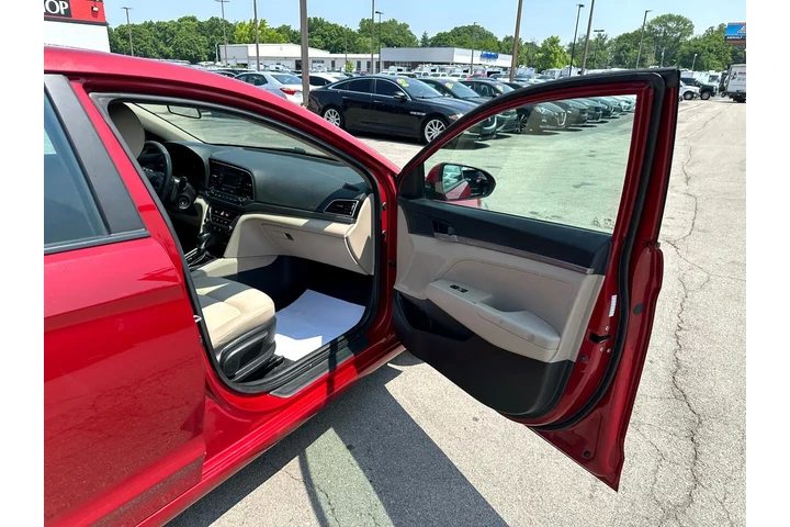 $9980 : 2017 Elantra SE 2.0L Auto (Ul image 8