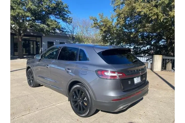 $29980 : Lincoln Nautilus 2022 Reserv image 4