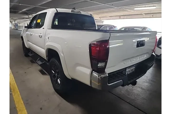 $33995 : Toyota Tacoma 2023 4x2 SR5 V image 3