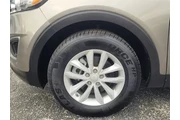 $7990 : Kia Sorento 2016 LX 4dr SUV thumbnail