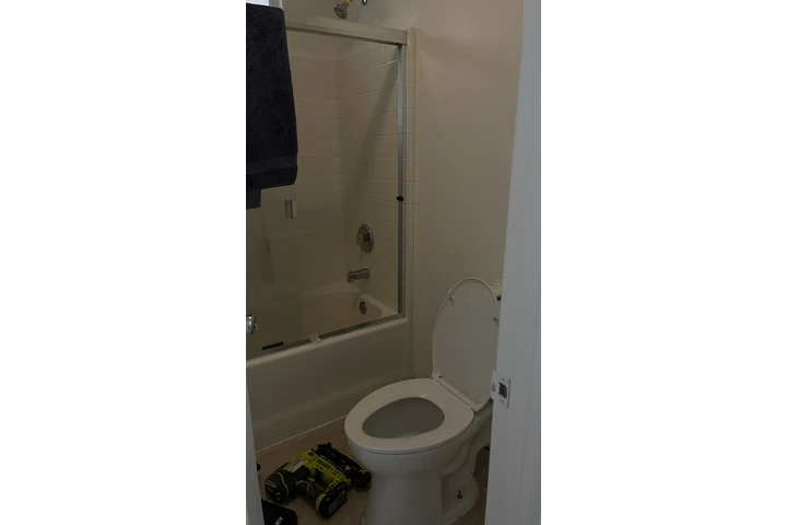 $3200 : Se renta casa amplia image 7