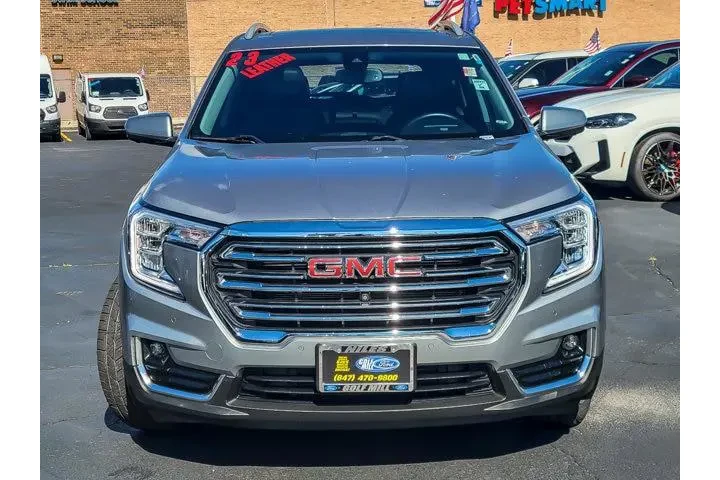 $25850 : GMC Terrain 2023 SLT 4dr SUV image 4