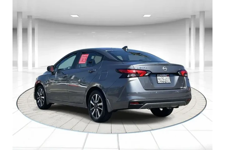 $19995 : Nissan Versa 2025 SV 4dr Sed image 2