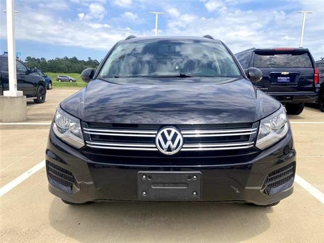 $13509 : 2017 Tiguan S image 2