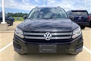 $13509 : 2017 Tiguan S thumbnail