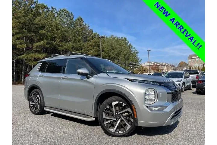 $24598 : Mitsubishi Outlander 2022 AW image 1