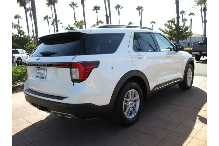 $36898 : Ford Explorer 2025 Active 4d image 4