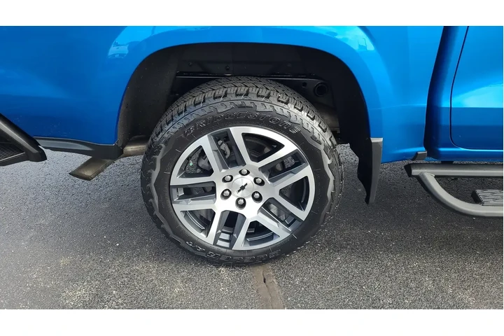 $37896 : Chevrolet Colorado 2024 4x4 image 10