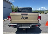 $28999 : Jeep Gladiator 2020 4x4 Spor thumbnail