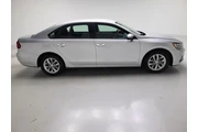 $15998 : Volkswagen Passat 2018 2.0T thumbnail