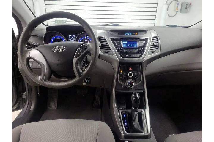 $12599 : Hyundai ELANTRA 2016 SE 4dr image 9