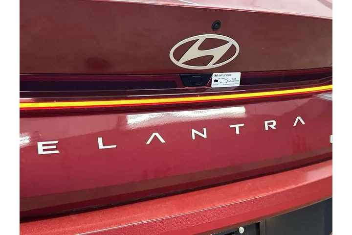 $20764 : Hyundai ELANTRA 2025 Limited image 9