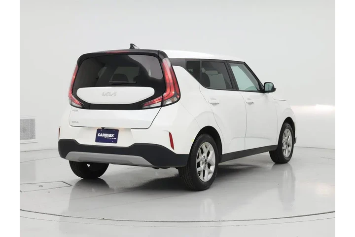 $17998 : Kia Soul 2024 LX 4dr Crossov image 8