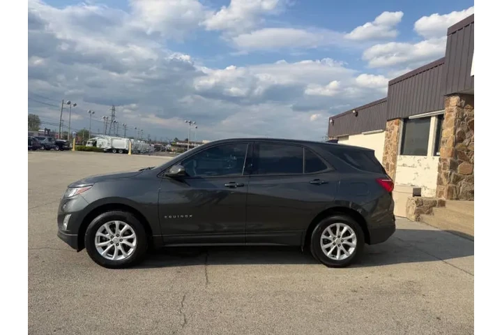 $9850 : 2019 Equinox LS image 4