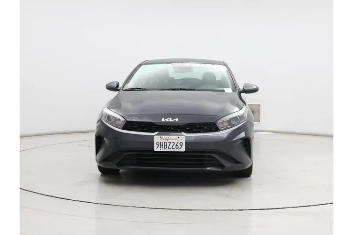 $17998 : Kia Forte 2023 LXS 4dr Sedan image 5
