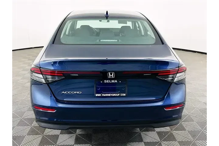 $30900 : Honda Accord Hybrid 2025 Spo image 6