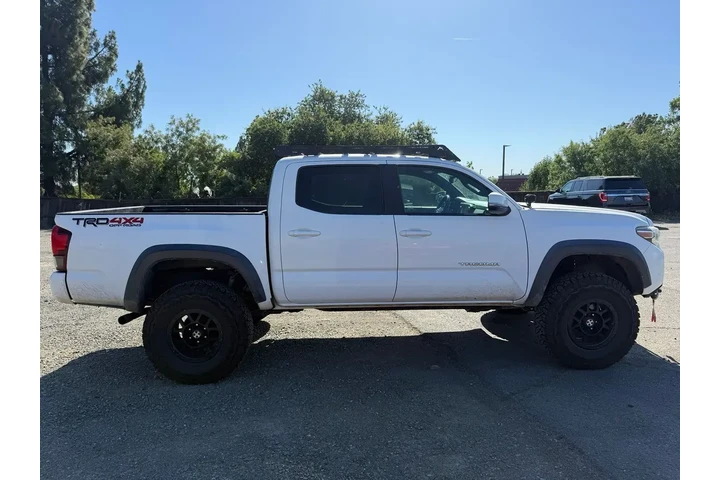 $31500 : Toyota Tacoma 2019 4x4 TRD P image 7