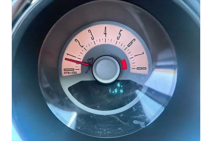 $12039 : Ford Mustang 2012 V6 2dr Con image 6