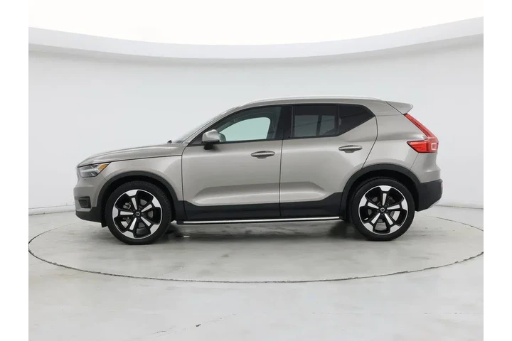 $26998 : Volvo XC40 2022 AWD T5 Momen image 3