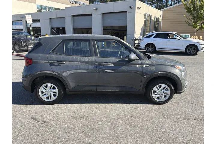 $18967 : Hyundai VENUE 2024 SE 4dr Cr image 8