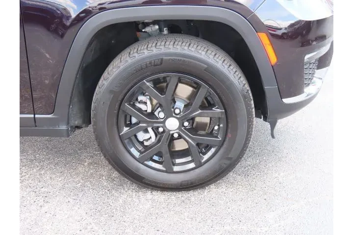 $29999 : Jeep Grand Cherokee L 2022 4 image 7