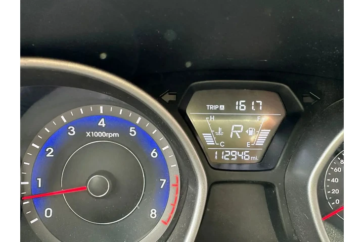 $6500 : 2015 HYUNDAI ELANTRA2015 HYUN image 4