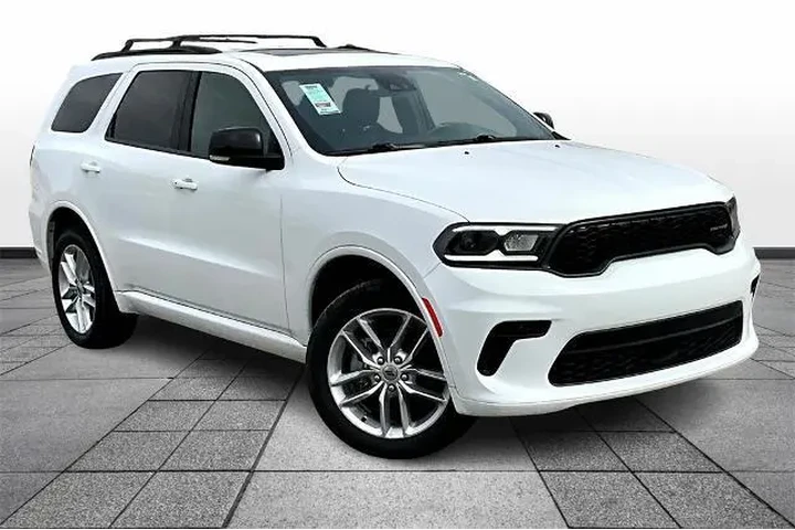 $28509 : Dodge Durango 2023 AWD GT 4d image 2