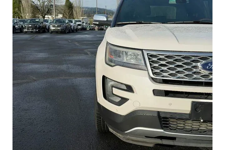 $17900 : Ford Explorer 2017 AWD Plati image 8